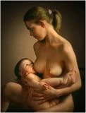 Мама занимается сексом корме грудью малыша